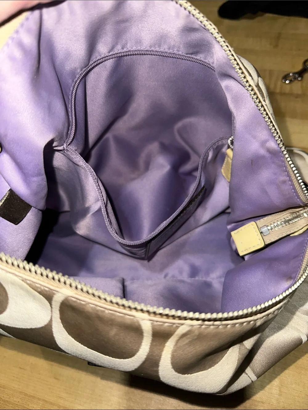 Coach Poppy Messenger Bag [mint condition]